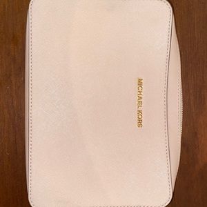 Michael Kors Jet Set Crossbody - RARE COLOR